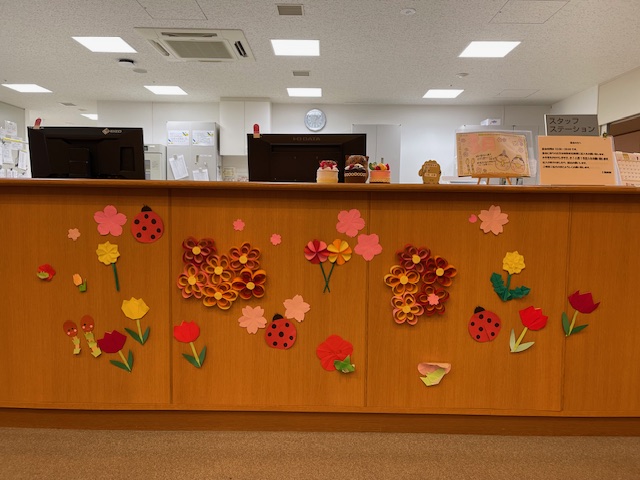 カウンターには、お花が